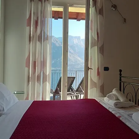 Casa Olive 2 בית נופש Oliveto Lario