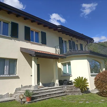 בית נופש Casa Olive 2 Oliveto Lario